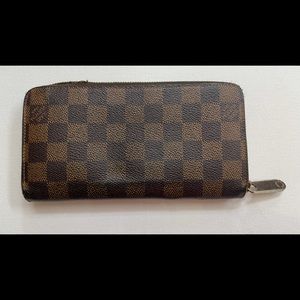 Authentic Damier long wallet